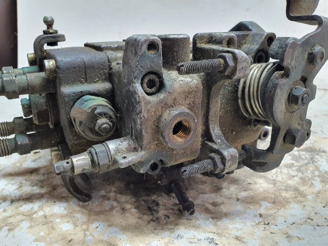 bontott VW TRANSPORTER Nagynyomású Szivattyú