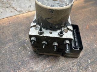 bontott VW TRANSPORTER ABS Kocka