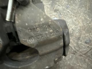 bontott VW TRANSPORTER Bal első Féknyereg Munkahengerrel