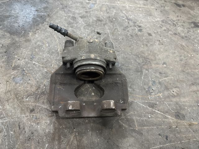 bontott VW TRANSPORTER Bal első Féknyereg Munkahengerrel