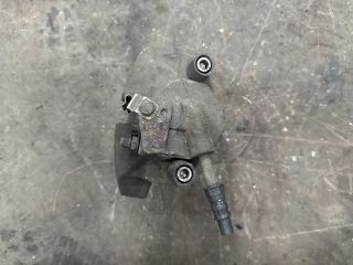 bontott VW TRANSPORTER Bal első Féknyereg Munkahengerrel