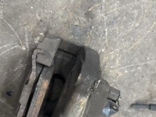 bontott VW TRANSPORTER Bal első Féknyereg Munkahengerrel