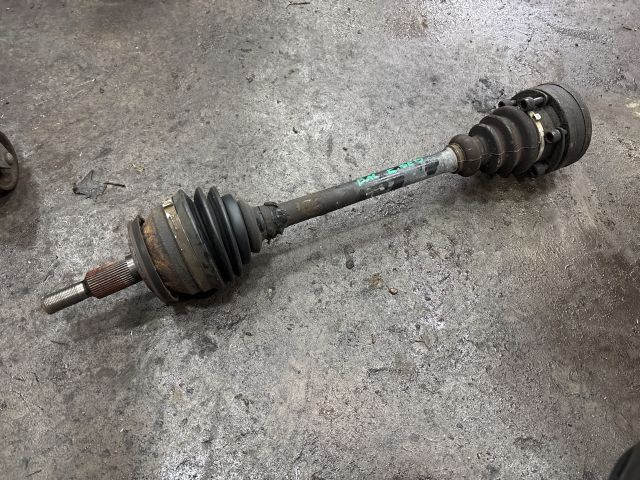 bontott VW TRANSPORTER Bal Féltengely