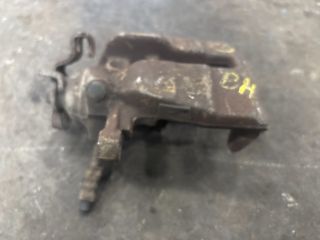 bontott VW TRANSPORTER Bal hátsó Féknyereg Munkahengerrel