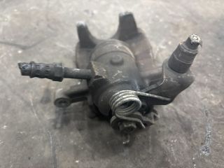 bontott VW TRANSPORTER Bal hátsó Féknyereg Munkahengerrel