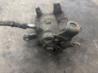 bontott VW TRANSPORTER Bal hátsó Féknyereg Munkahengerrel