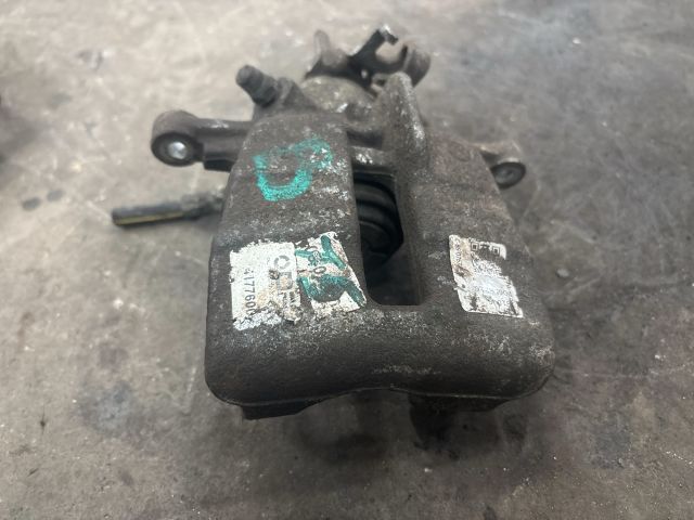 bontott VW TRANSPORTER Bal hátsó Féknyereg Munkahengerrel