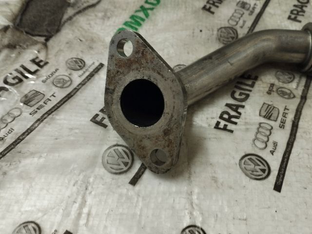 bontott VW TRANSPORTER EGR Hűtő Cső