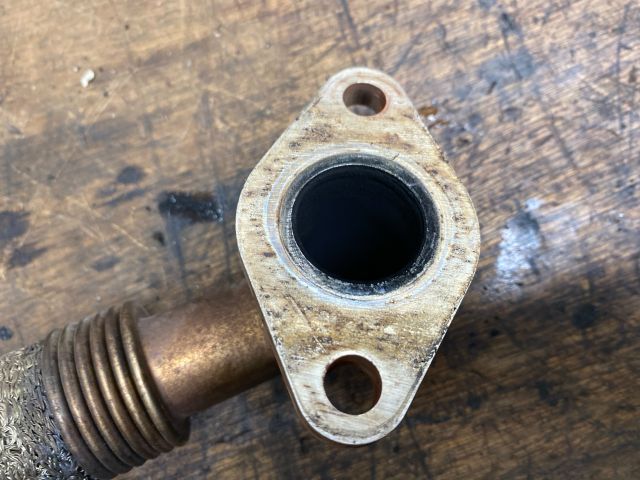 bontott VW TRANSPORTER EGR Hűtő Cső