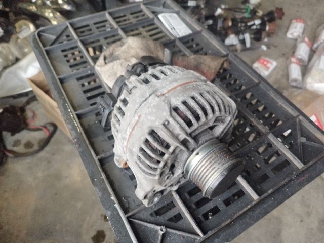 bontott VW TRANSPORTER Generátor