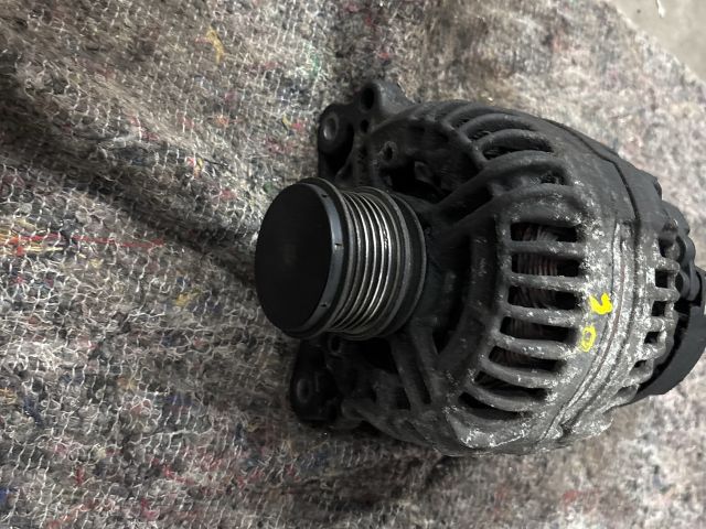 bontott VW TRANSPORTER Generátor