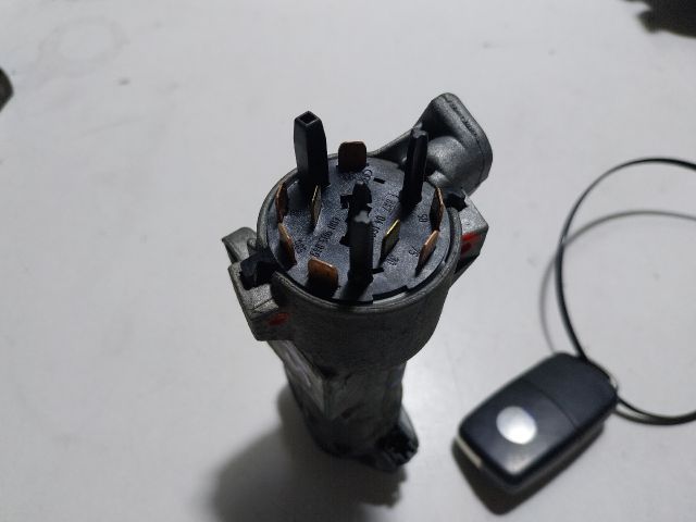 bontott VW TRANSPORTER Gyújtáskapcsoló Házzal