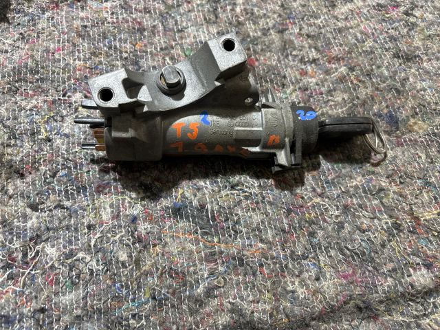 bontott VW TRANSPORTER Gyújtáskapcsoló Házzal