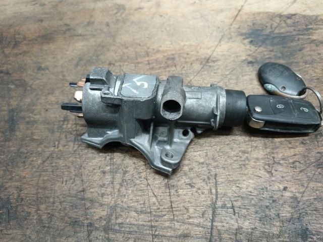 bontott VW TRANSPORTER Gyújtáskapcsoló Házzal