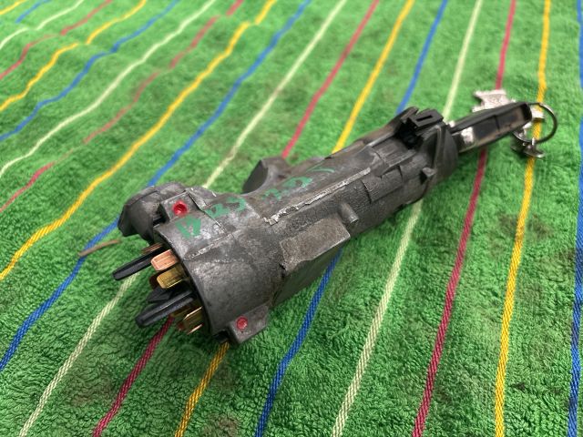 bontott VW TRANSPORTER Gyújtáskapcsoló Házzal