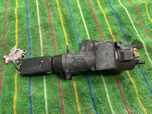 bontott VW TRANSPORTER Gyújtáskapcsoló Házzal