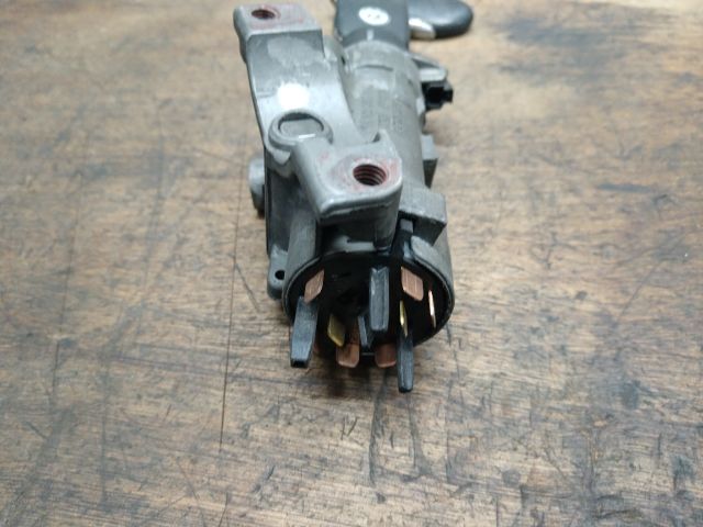 bontott VW TRANSPORTER Gyújtáskapcsoló Házzal