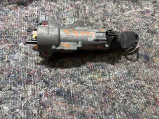 bontott VW TRANSPORTER Gyújtáskapcsoló Házzal