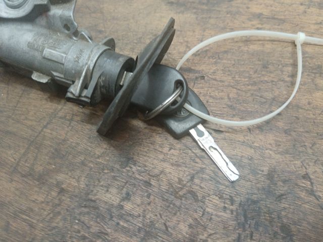 bontott VW TRANSPORTER Gyújtáskapcsoló Házzal