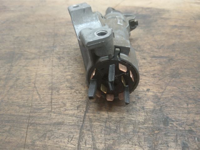 bontott VW TRANSPORTER Gyújtáskapcsoló Házzal