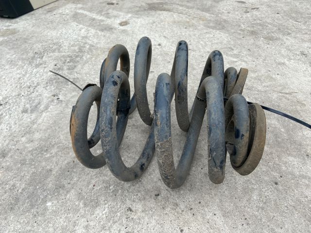 bontott VW TRANSPORTER Hátsó Rugó Pár