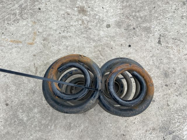 bontott VW TRANSPORTER Hátsó Rugó Pár