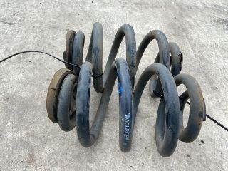 bontott VW TRANSPORTER Hátsó Rugó Pár