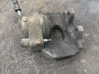 bontott VW TRANSPORTER Jobb első Féknyereg Munkahengerrel