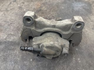 bontott VW TRANSPORTER Jobb első Féknyereg Munkahengerrel