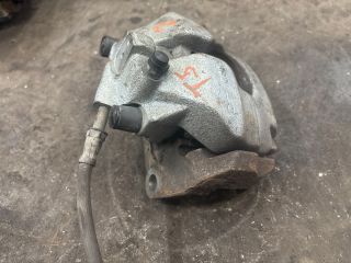 bontott VW TRANSPORTER Jobb első Féknyereg Munkahengerrel