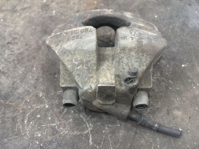 bontott VW TRANSPORTER Jobb első Féknyereg Munkahengerrel