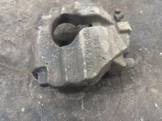 bontott VW TRANSPORTER Jobb első Féknyereg Munkahengerrel