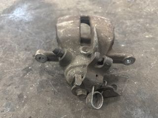 bontott VW TRANSPORTER Jobb hátsó Féknyereg Munkahengerrel