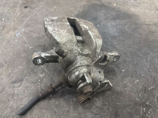 bontott VW TRANSPORTER Jobb hátsó Féknyereg Munkahengerrel