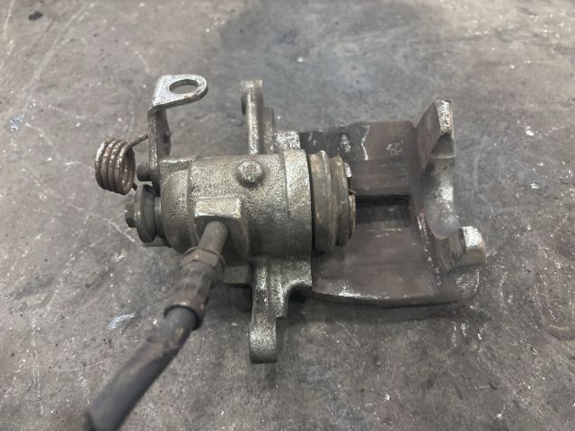 bontott VW TRANSPORTER Jobb hátsó Féknyereg Munkahengerrel