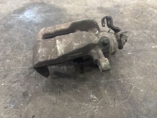 bontott VW TRANSPORTER Jobb hátsó Féknyereg Munkahengerrel