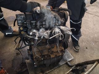 bontott VW TRANSPORTER Motor (Fűzött blokk hengerfejjel)