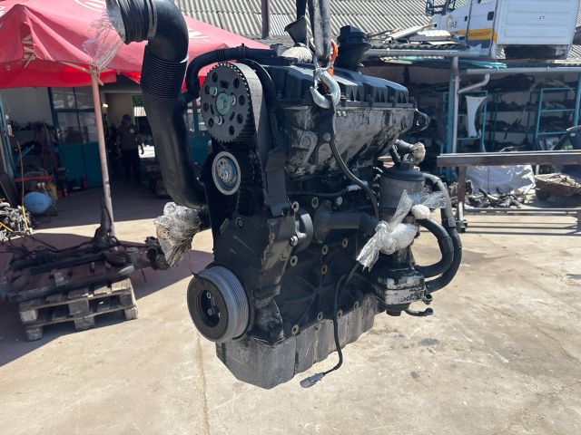 bontott VW TRANSPORTER Motor (Fűzött blokk hengerfejjel)