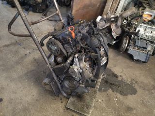 bontott VW TRANSPORTER Motor (Fűzött blokk hengerfejjel)