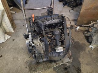 bontott VW TRANSPORTER Motor (Fűzött blokk hengerfejjel)