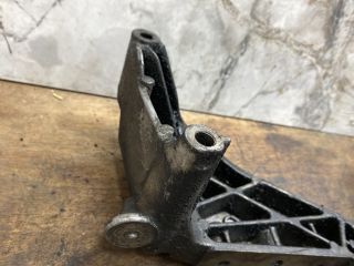 bontott VW TRANSPORTER Motor Tartó Bak (Fém)