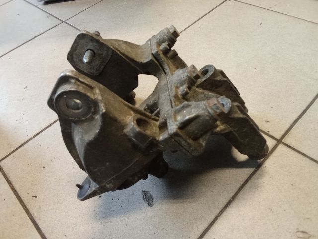 bontott VW TRANSPORTER Motor Tartó Bak (Pozíciófüggetlen)