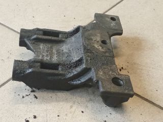 bontott VW TRANSPORTER Motor Tartó Bak (Pozíciófüggetlen)