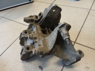 bontott VW TRANSPORTER Motor Tartó Bak (Pozíciófüggetlen)