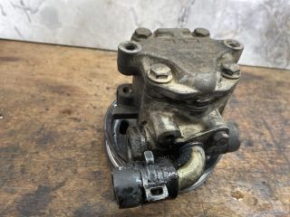 bontott VW TRANSPORTER Nagynyomású Szivattyú Bordáskerék / Lánckerék