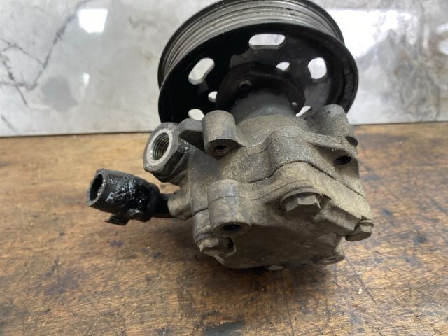 bontott VW TRANSPORTER Nagynyomású Szivattyú Bordáskerék / Lánckerék