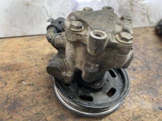 bontott VW TRANSPORTER Nagynyomású Szivattyú Bordáskerék / Lánckerék