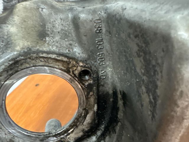 bontott VW TRANSPORTER Olajteknő