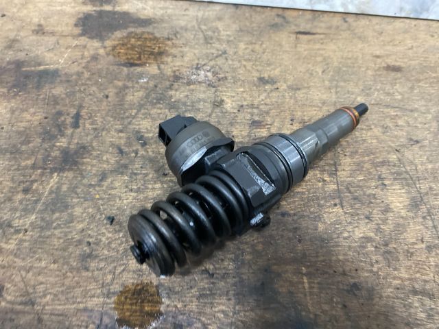 bontott VW TRANSPORTER Porlasztó (1 db)