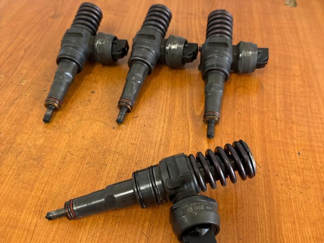 bontott VW TRANSPORTER Porlasztó Sor / Híd